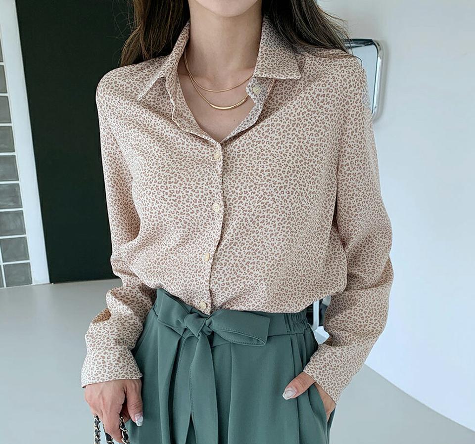 レオパードカラーブラウス・全3色・t65833 レディース 【bl】韓国ファッション トップス ブラウス 長袖 大人 レオパード カフス ボタン シンプル 光沢 デイリー 上品 フェミニン カジュアル 体型カバー 秋 春