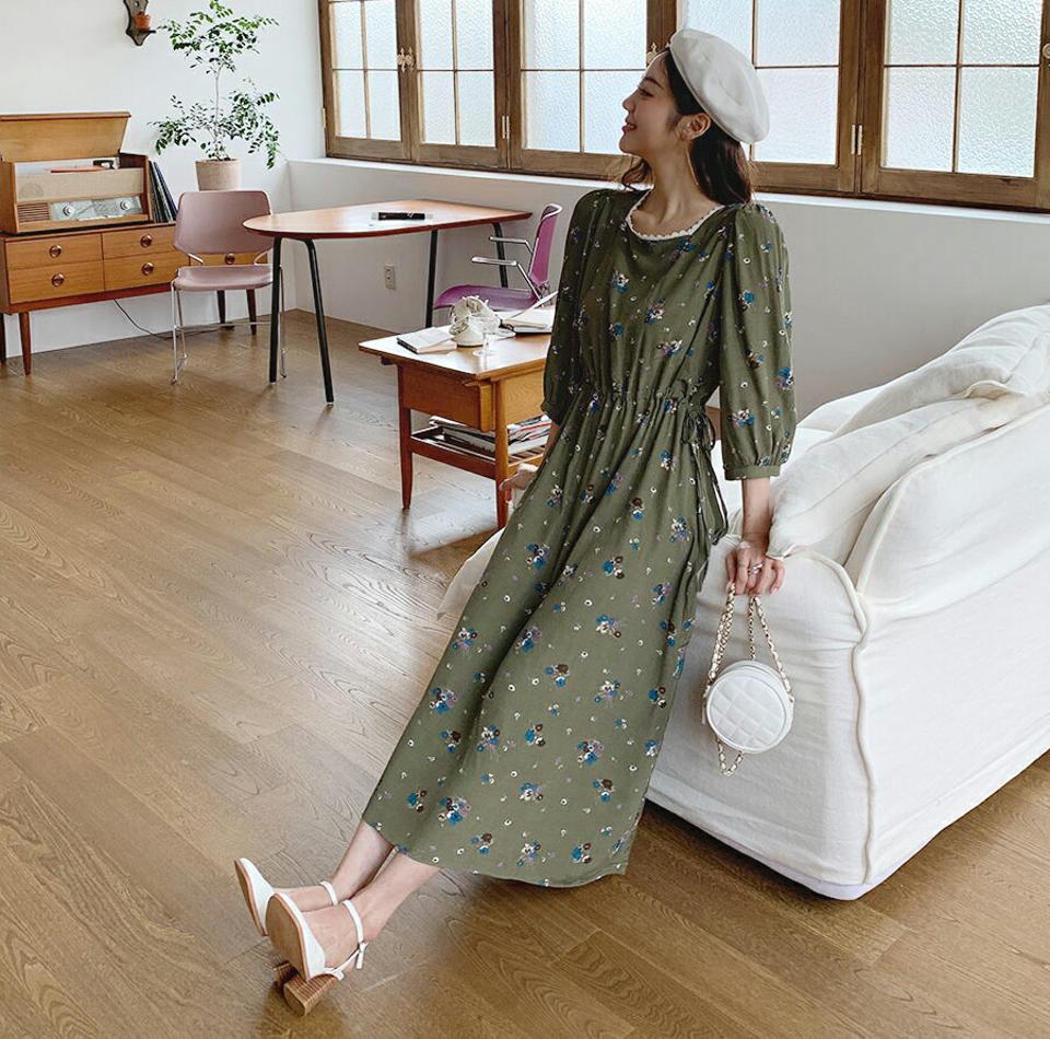 レースネックフローラルワンピース・全2色・b65836 レディース 【ops】韓国 ファッション ワンピース ロング ロングワンピース 大人 小花柄 花柄 フラワー フローラル スクエアネック ロング丈 長袖 フレア スリム フェミニン 体型カバー 秋 春