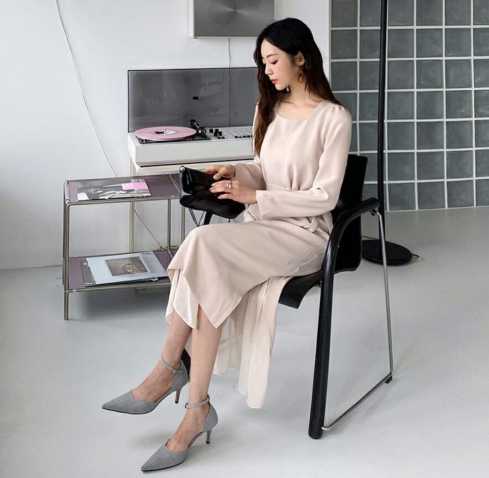 ストラップ付スクエア配色ワンピース・全2色・t65837 レディース 【ops】韓国 ファッション ワンピース ロング ロングワンピース 長袖 スクエアネック ストラップ ロング丈 スクエア 配色 ギャザー スリット フェミニン 体型カバー 秋 春