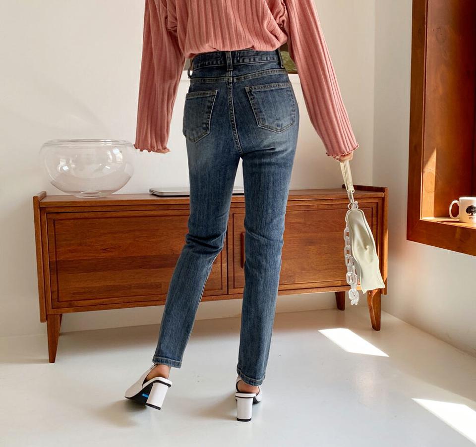 ダイアゴナルボタンスリムデニムパンツ・全1色・t00663 レディース 【pt】韓国ファッション ボトムス パンツ ロング ロングパンツ デニムパンツ デニム 美脚 スリム ユニーク ボタン 細身 体型カバー カジュアル 春 秋 NIJU