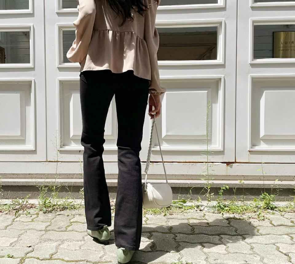 セミフレアパンツ・全2色・t00662 レディース 【pt】韓国ファッション ボトムス パンツ ロング ロングパンツ フレアパンツ フレア ゴム ポケット ベーシック 美脚 足長 細身 着痩せ 体型カバー フェミニン 春 秋 NIJU