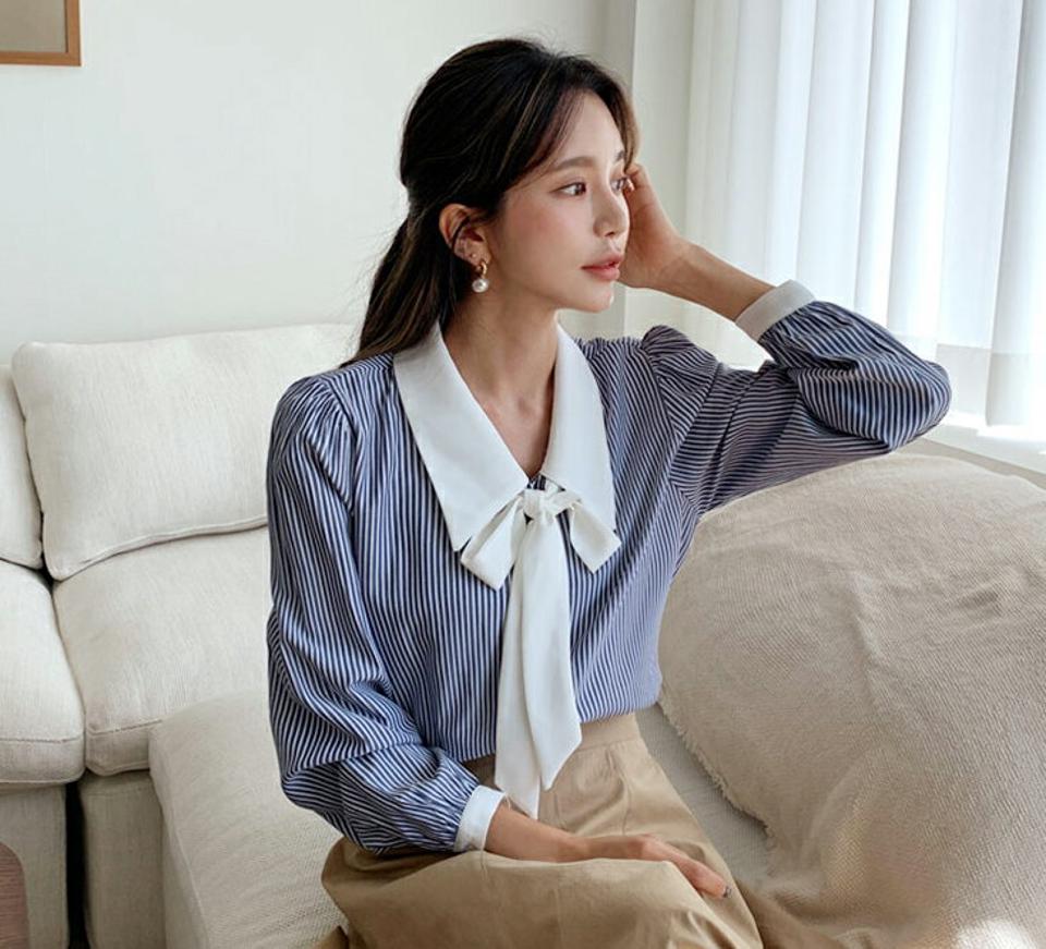 ストラップ付配色カラーストライプブラウス・全2色・b64711 レディース 【bl】韓国ファッション トップス ブラウス 長袖 大人 ストラップ ストライプパターン 配色 2WAY シンプル 上品 フェミニン カジュアル 秋 春 学校行事