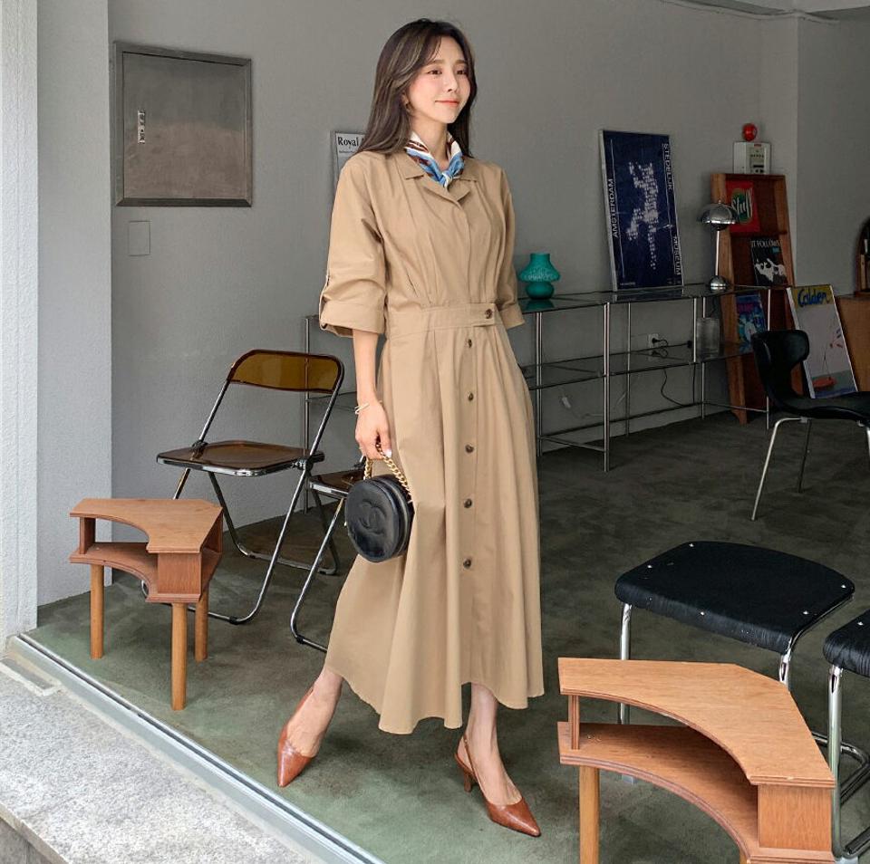 ロールアップスリーブ開襟ワンピース・全2色・b64687 レディース 【ops】韓国 ファッション ワンピース ロング ロングワンピース 大人 シャツワンピース ロールアップ フレア 7分丈 長袖 ゴム フェミニン 体型カバー オフィスルック 秋 春
