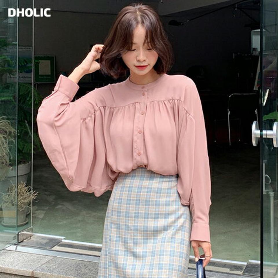 ドルマンスリーブギャザーブラウス・全3色・64677 レディース 【bl】韓国 ファッション トップス ブラウス 長袖 大人 ギャザー ドルマンスリーブ ボタン バンドカラー ルーズ ゆったり シンプル 上品 フェミニン カジュアル 秋 春