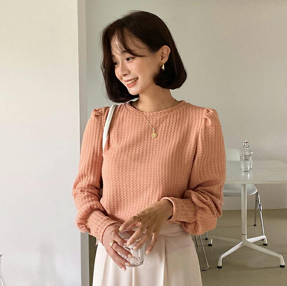 ワッフルパフスリーブTシャツ・全5色・t58022 レディース 【tops】韓国ファッション トップス Tシャツ 長袖 ラウンドネック シンプル スリム フィット ワッフル パフスリーブ ガーリー デイリー 体型カバー 細身 フェミニン 秋 春