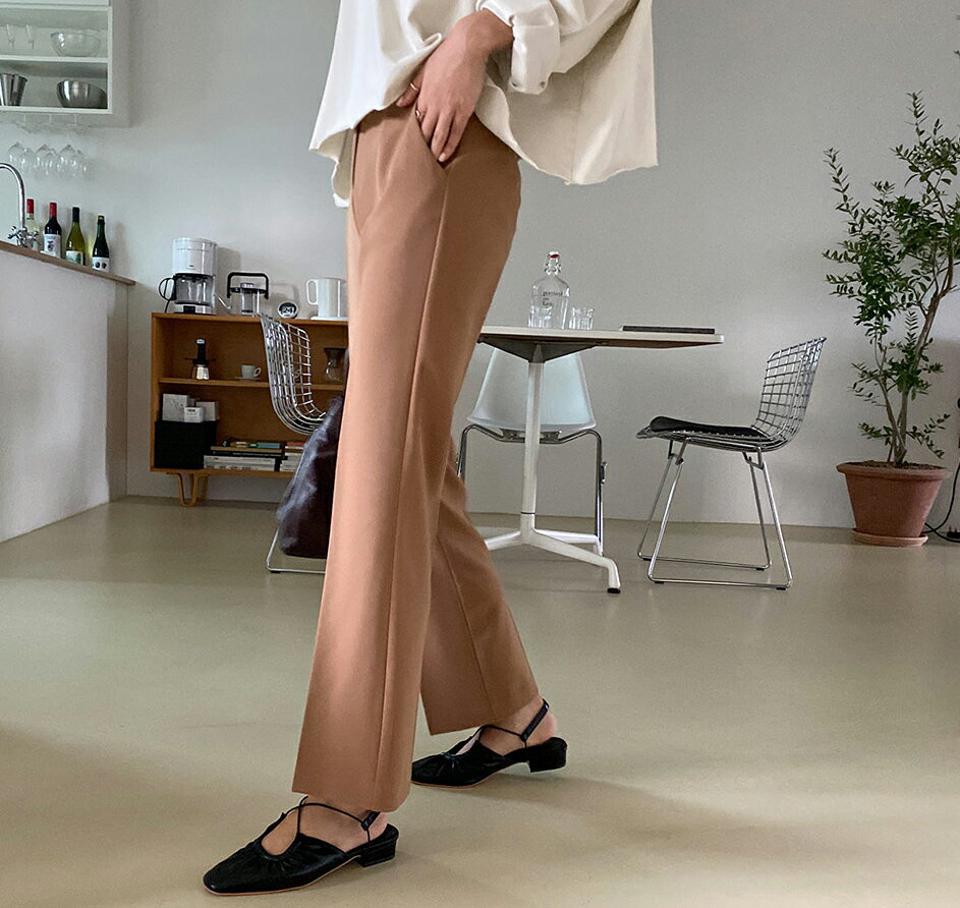 くるみボタンスリムスラックス・全3色・t58059 レディース 【pt】韓国ファッション ボトムス ロング ロングパンツ スラックスパンツ スラックス スリム フレア ベーシック 体型カバー ポケット オフィスカジュアル デイリー 足長 美脚 秋 春