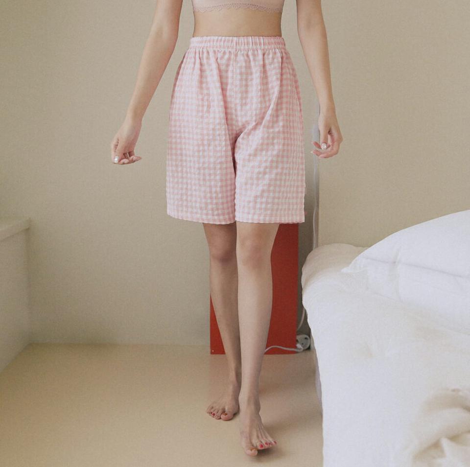 ギンガムチェックショートパジャマパンツ・全4色・d44807 レディース 【uw】韓国ファッション ランジェリー 下着 パジャマパンツ パジャマ ルームウェア パンツ ショート ギンガム チェック ショート丈 ゴム ワイド 大人 秋 春