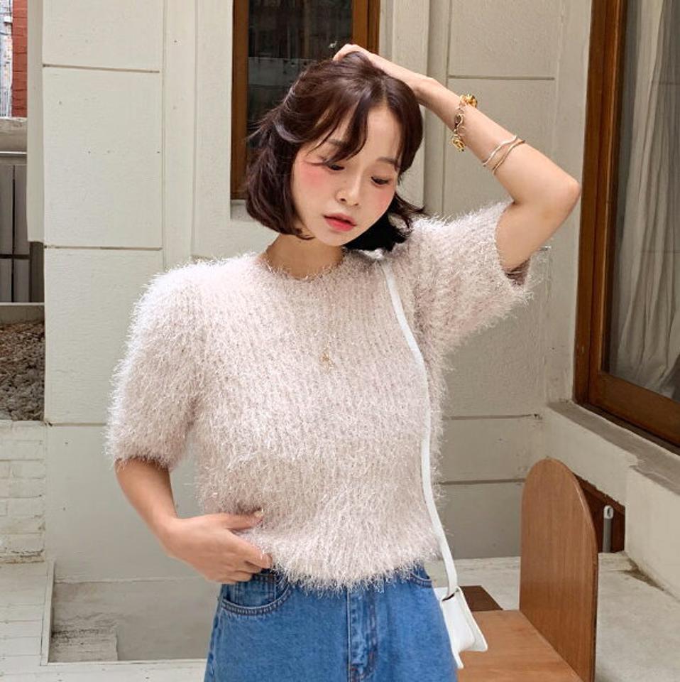 テクスチャー半袖ニット・全3色・b62716 レディース 【tops】韓国ファッション トップス ニット 年上 半袖 スリム テクスチャー ファー ラウンドネック 夏 大人 シンプル フィット タイト もこもこ 体型カーバー フェミニン 上品 秋 春