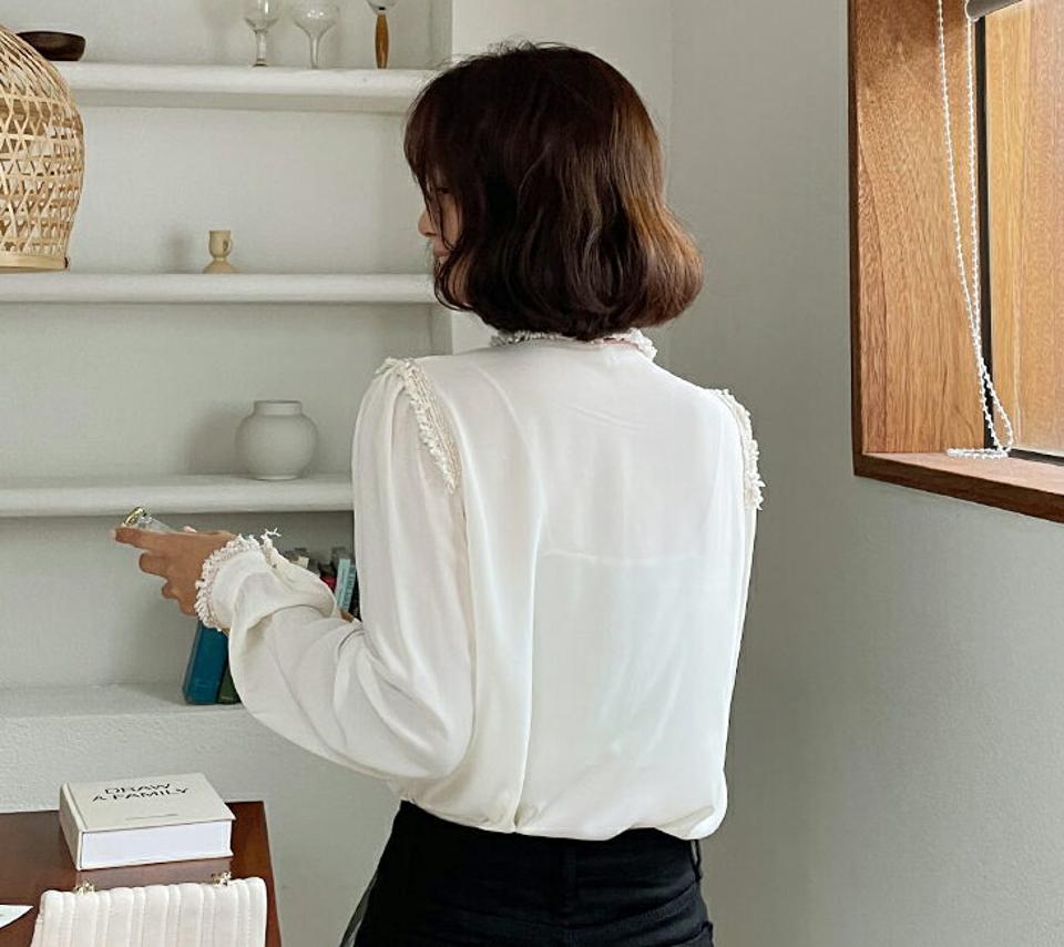 スカーフ付フリンジブラウス・全2色・t62684 レディース 【bl】韓国 ファッション トップス ブラウス 長袖 大人 カラーネック スカーフ 配色 2WAY ツイード パール ナチュラル 上品 シンプル フェミニン カジュアル 体型カバー 秋 春