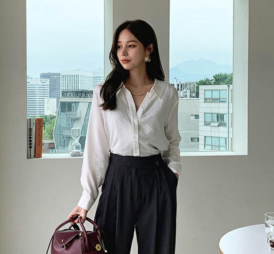 オープンカラーシルキーシャツブラウス・全3色・b69814 レディース 【bl】トップス シャツブラウス ブラウス 長袖 シルキー ツヤ 単色 無地 シンプル 大人 きれいめ 上品 春 秋 韓国 ファッション ハイホリHIHOLLI