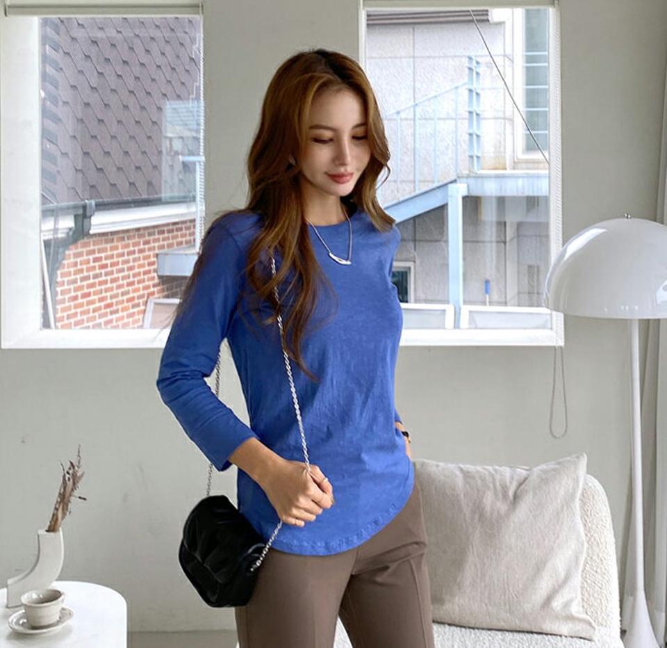 スリットスリーブTシャツ・全3色・b69815 レディース 【tops】トップス　Tシャツ 七分丈 七分袖 7分丈 7分袖 スリットスリーブ 単色 無地 シンプル ベーシック カジュアル ラフ 春 秋 韓国ファッション ハイホリHIHOLLI