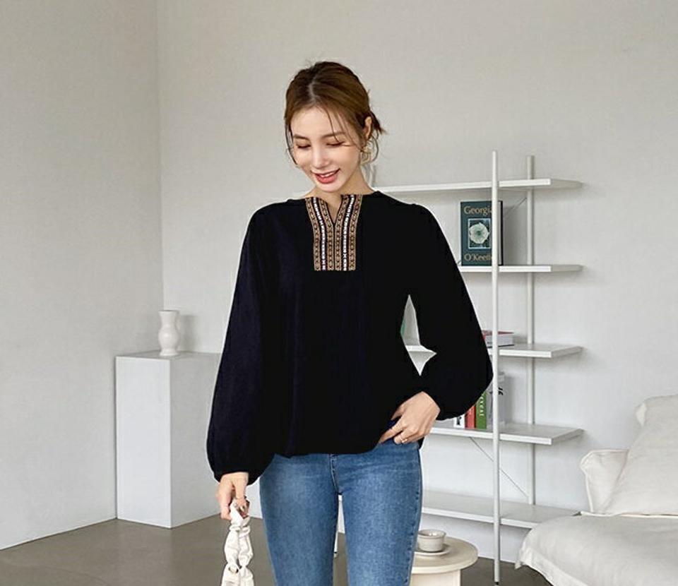 エスニックパフTシャツ・全3色・b69819 レディース 【tops】トップス Tシャツ 長袖 パフスリーブ パフ袖 エスニック 柄 大人 かわいい 春 秋 韓国 ファッション ハイホリHIHOLLI
