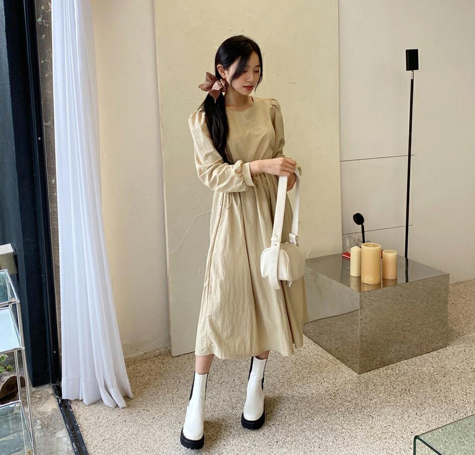 ストリングロングワンピース・全3色・t00742 レディース 【ops】韓国 ファッション ワンピース ロング ロングワンピース 長袖 フィット ストリング ナイロン Aライン ラウンドネック タック フレア スリム 楽ちん 体型カバー 春 秋 NIJU