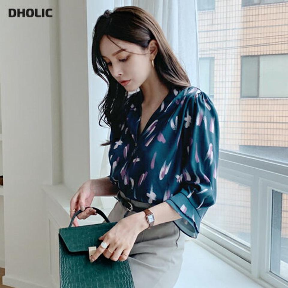 ゴールドバーパターンサテンブラウス・全5色・t69971 レディース 【bl】トップス ブラウス サテン 七分丈 七分袖 7分丈 7分袖 総柄 フェミニン 大人 モダン 春 秋 韓国ファッション ハイホリHIHOLLI