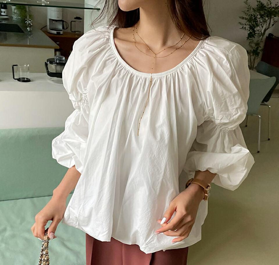 ギャザースリーブパフブラウス・全3色・b58071 レディース 【bl】韓国 ファッション トップス ブラウス 長袖 大人 ラウンドネック ギャザー スリーブ パフ 上品 シンプル バルーン メッシュ フェミニン ガーリー カジュアル 体型カバー 秋 春