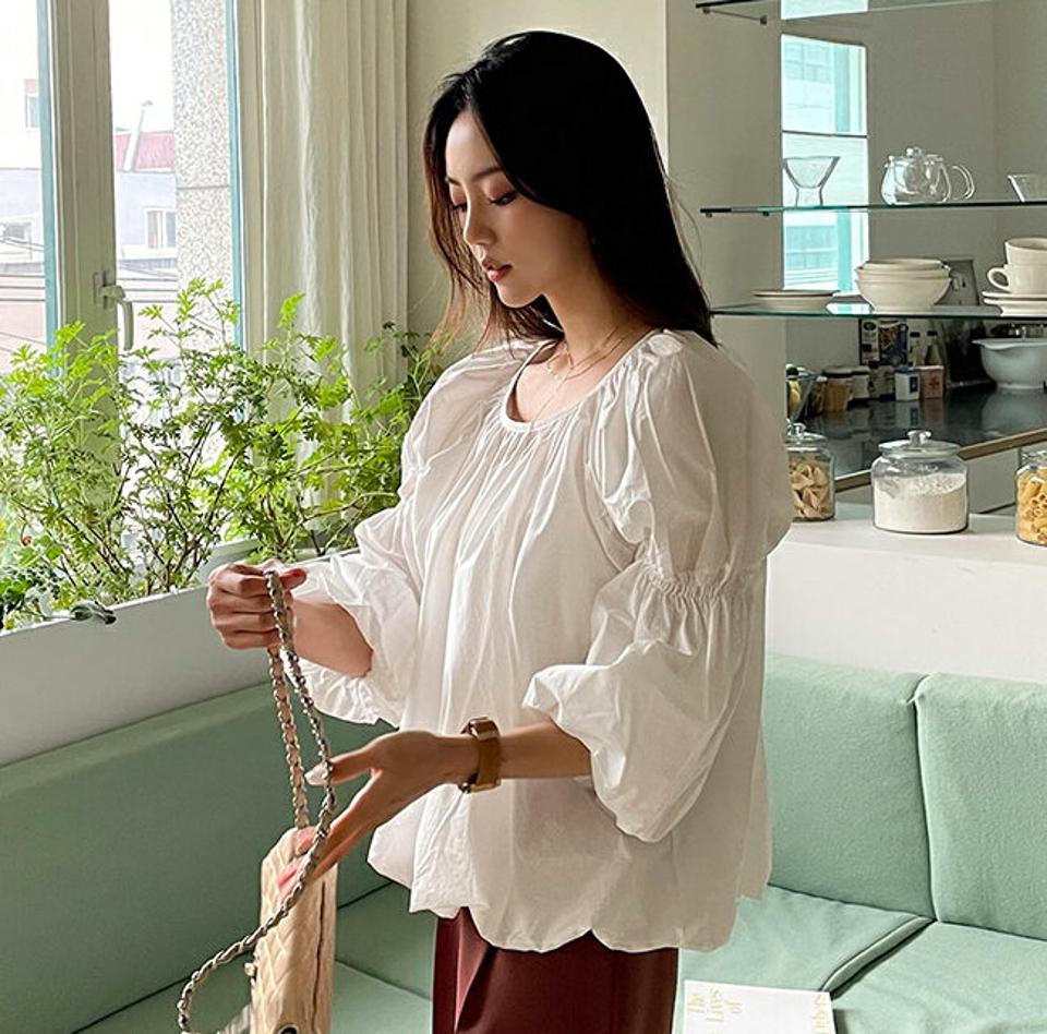 ギャザースリーブパフブラウス・全3色・b58071 レディース 【bl】韓国 ファッション トップス ブラウス 長袖 大人 ラウンドネック ギャザー スリーブ パフ 上品 シンプル バルーン メッシュ フェミニン ガーリー カジュアル 体型カバー 秋 春