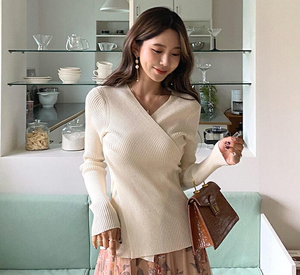 【マラソン特価】≪人気商品再入荷≫クロスリブスリムニット・全4色・t58075 レディース 【tops】韓国ファッション トップス ニット 大人 長袖 ニット Vネック クロスリブ スリム シンプル カジュアル デイリー インしない 体型カーバー フェミニン 上品 秋 春 セール