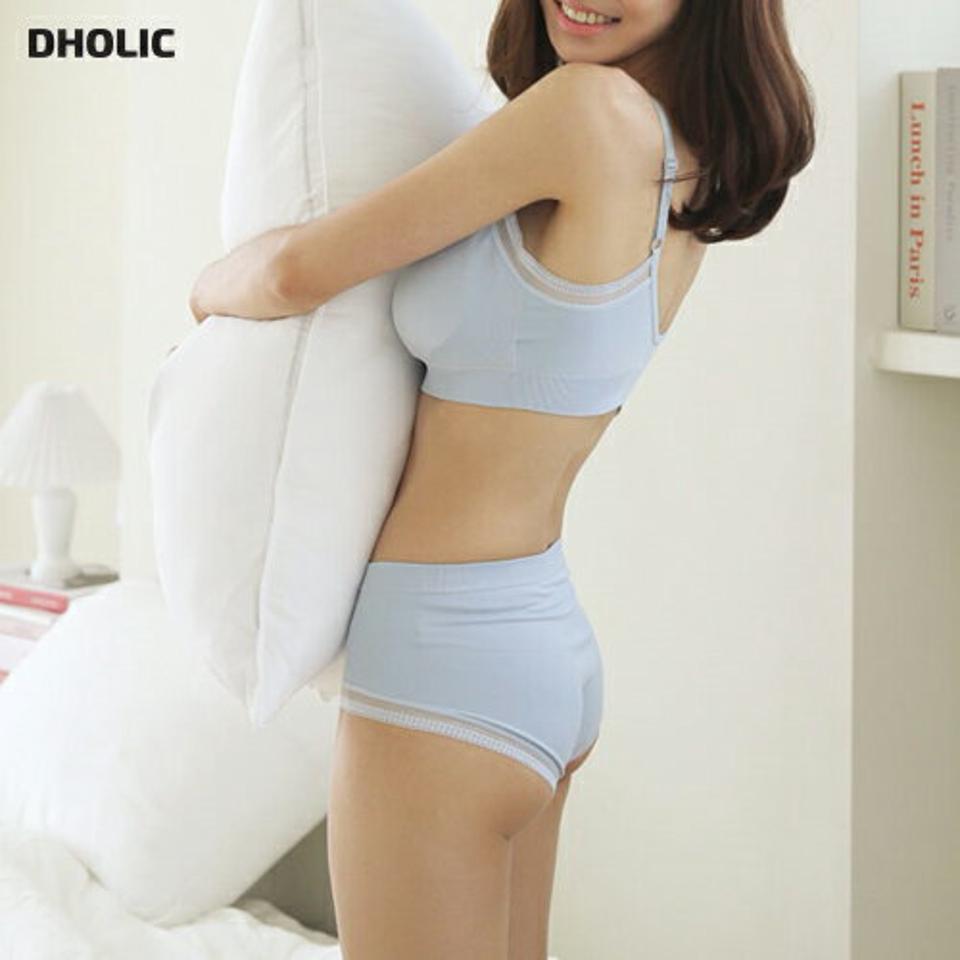 シアーレースラインブラ＆ショーツSET・全6色・d44794 レディース 【uw】韓国ファッション ランジェリー 下着 セット ブラジャー ブラ ショーツ パンツ シアーレース Uライン スリム パッドー 大人 ノンワイヤー シンプル 秋 春