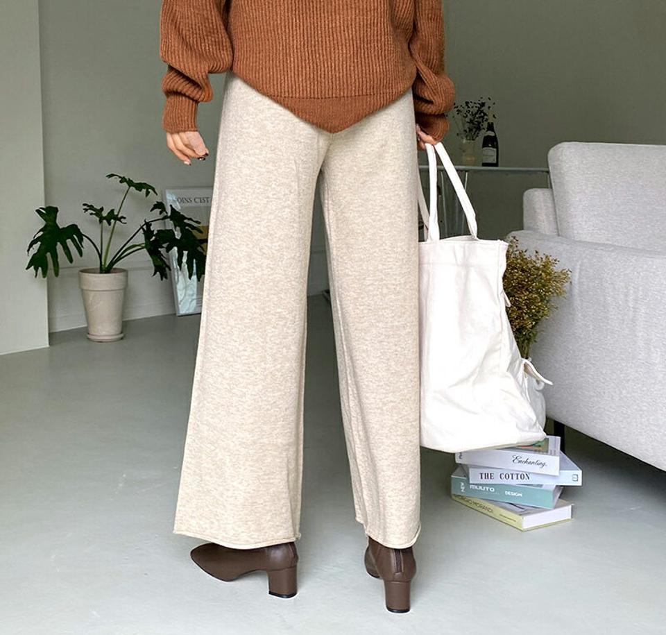 ニットワイドパンツ・全3色・b62774 レディース 【pt】韓国 ファッション ボトムス ロング ロングパンツ ワイドパンツ ニット ワイド カットオフ センタープレス ストラップ 体型カバー ゴム カジュアル デイリー 足長 美脚 フェミニン 秋 春