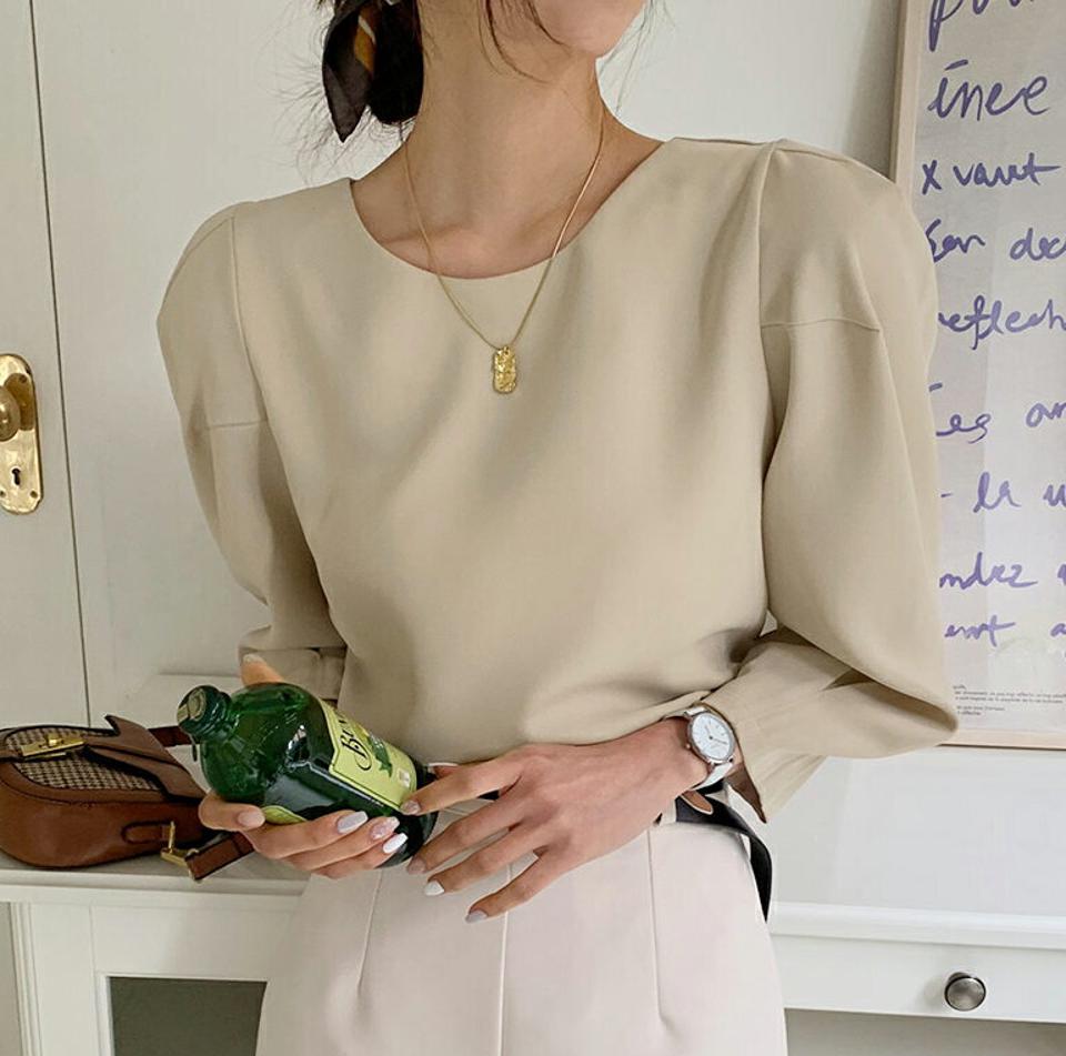 バックリボンパフスリーブブラウス・全3色・b62791 レディース 【bl】韓国ファッション トップス ブラウス 長袖 大人 ラウンドネック リボン パフスリーブ 上品 シンプル フェミニン ガーリー カジュアル 体型カバー 秋 春