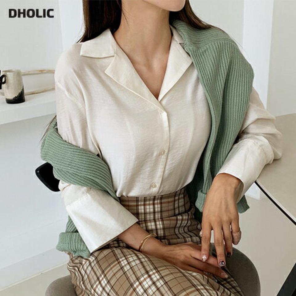 アンバランス開襟シルキーブラウス・全4色・t62751 レディース 【bl】韓国ファッション トップス シャツ 長袖 Vネック アンバランス シルキー シンプル アンバランス オープンカラーネック ベーシック 上品 フェミニン カジュアル 秋 春