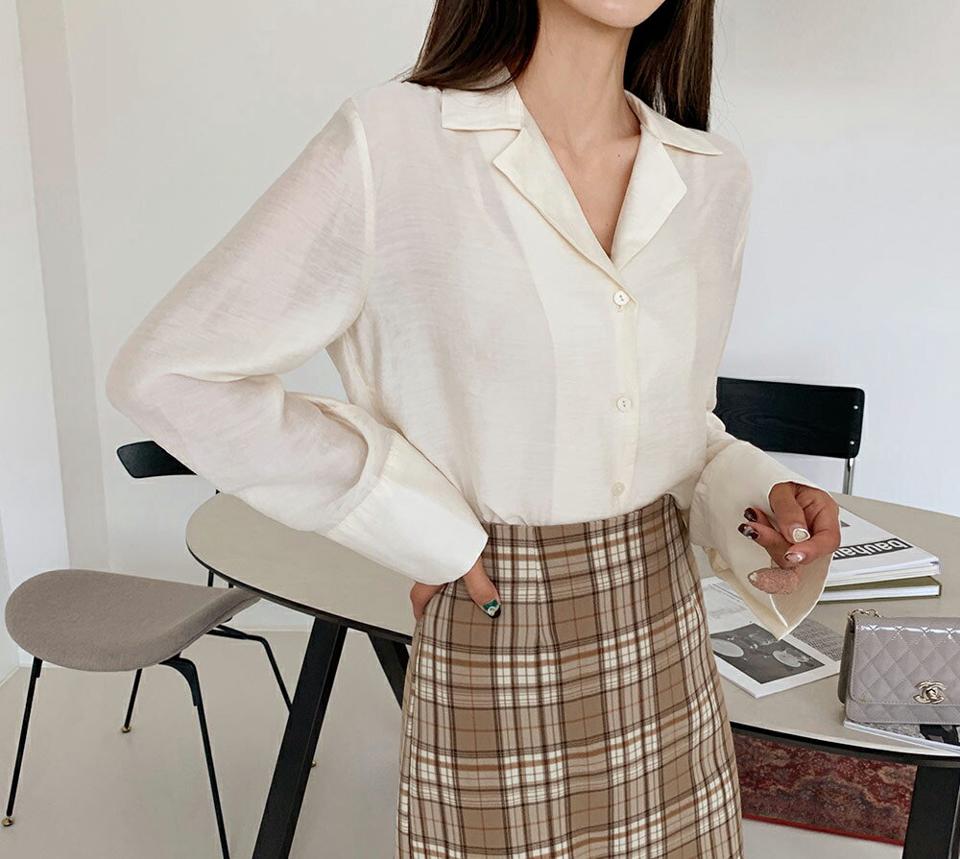 アンバランス開襟シルキーブラウス・全4色・t62751 レディース 【bl】韓国ファッション トップス シャツ 長袖 Vネック アンバランス シルキー シンプル アンバランス オープンカラーネック ベーシック 上品 フェミニン カジュアル 秋 春