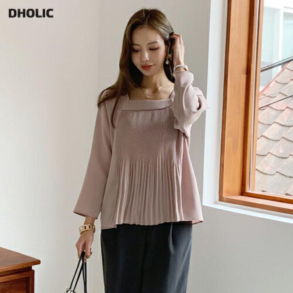 スクエアネックプリーツブラウス・全2色・b69925 レディース 【bl】トップス ブラウス プリーツ スクエアネック 半端丈 長袖 上品 フェミニン フレア 大人 春 秋 韓国ファッション ハイホリHIHOLLI