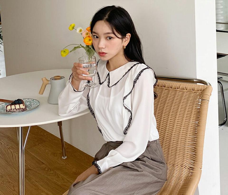 レースカラーフリルブラウス・全3色・t64992 レディース 【bl】韓国 ファッション トップス ブラウス 長袖 シンプル ラウンドネック レースカラー フリル ボタン フェミニン ベーシック 上品 体型カバー 細身 ガーリー 春 秋 NIJU