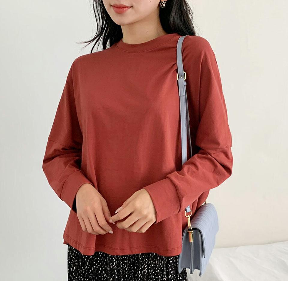 ラウンドネックフレアTシャツ・全4色・t00780 レディース 【tops】韓国 ファッション トップス Tシャツ 長袖 ラウンドネック フレア アンバランス フェミニン 体型カバー シンプル ガーリー カジュアル 無地 春 秋 NIJU