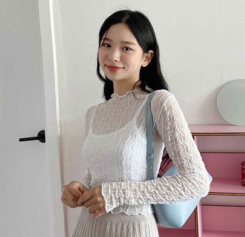 即日配送 ウェーブラインシースルーTシャツ・全2色・t00781 レディース 【tops】韓国ファッション トップス Tシャツ 長袖 ラウンドネック ウェーブライン シースルー スリム ウェーブ クロップド丈 フェミニン シンプル ガーリー 春 秋 NIJU
