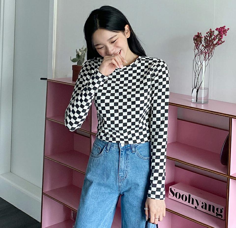 ブロックチェッククロップドTシャツ・全3色・t00783 レディース 【tops】韓国 ファッション トップス Tシャツ 長袖 ラウンドネック ブロックチェック スリム チェック クロップド丈 フェミニン シンプル ガーリー カジュアル 春 秋 NIJU