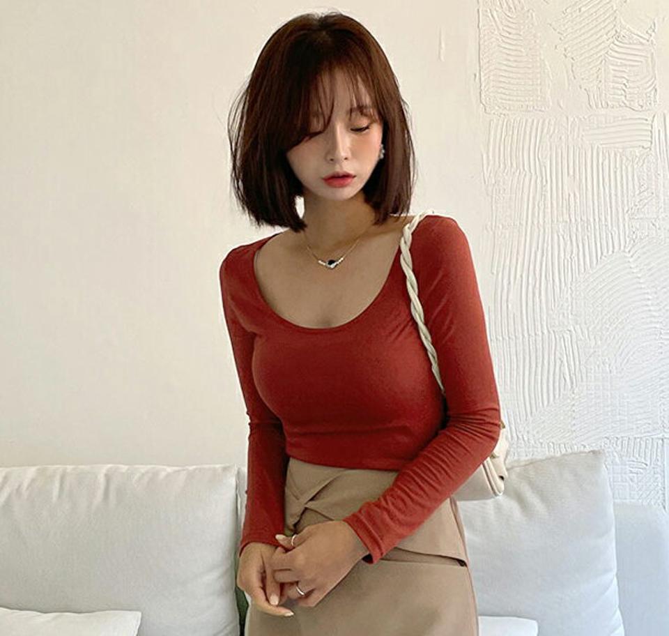 Uネック長袖Tシャツ・全5色・b65892 レディース 【tops】韓国ファッション トップス Tシャツ 長袖 Uネック レーヨン 伸縮性 スリム カジュアル シンプル ガーリー デイリー 細身 フェミニン 無地 薄手 秋 春223