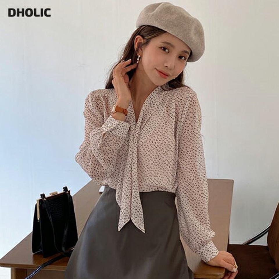 パターンボウタイブラウス・全4色・b65897 レディース 【bl】韓国ファッション トップス ブラウス 長袖 大人 Vネック パターン ボウタイ ユニーク ループ ボタン パール調 上品 シンプル フェミニン カジュアル 秋 春