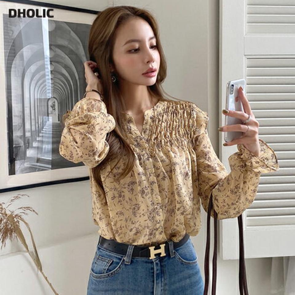 シャーリングフリルフラワーボタンブラウス・全3色・t00300 レディース 【bl】トップス ブラウス 長袖 花柄 フリル シャーリング フェミニン 上品 かわいい 大人 春 秋 韓国 ファッション ハイホリHIHOLLI