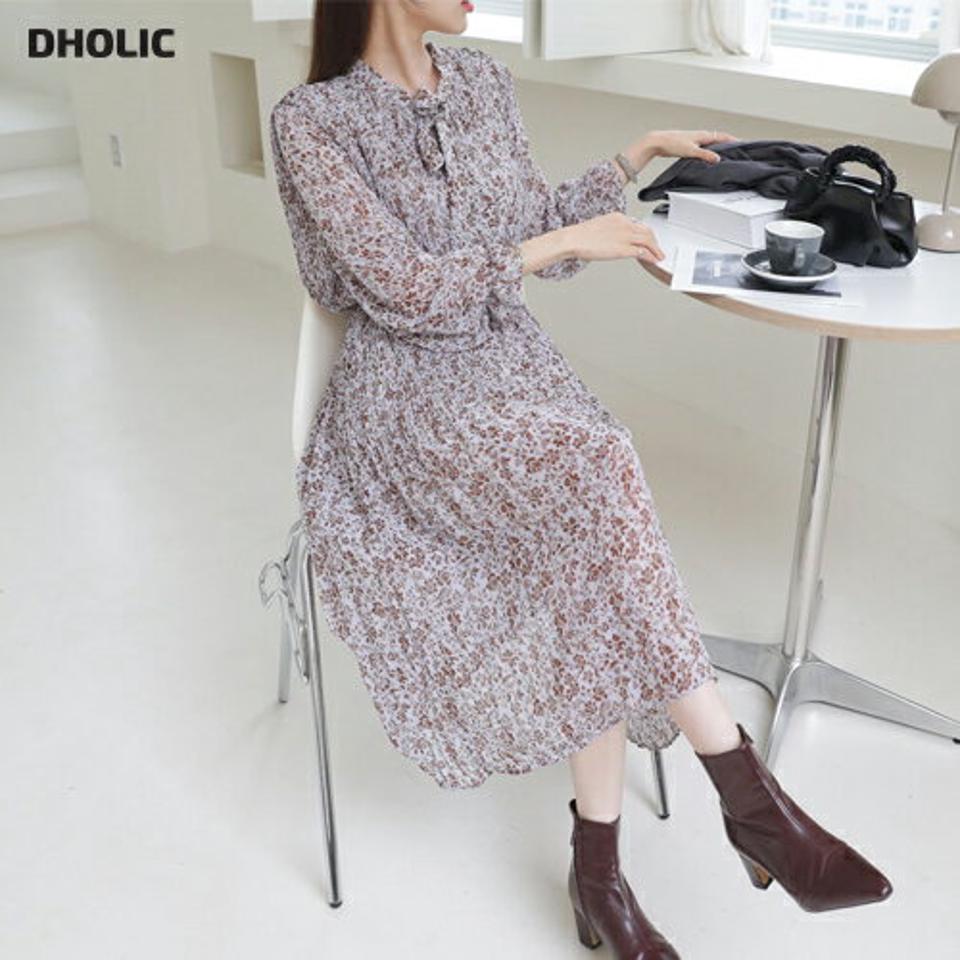 ストラップ付フラワーリボンプリーツワンピース・全2色・b00310 レディース 【ops】ワンピース ロング 長袖 プリーツ 花柄 小花柄 りぼん ストラップ フェミニン 大人 かわいい 春 秋 韓国ファッション ハイホリHIHOLLI