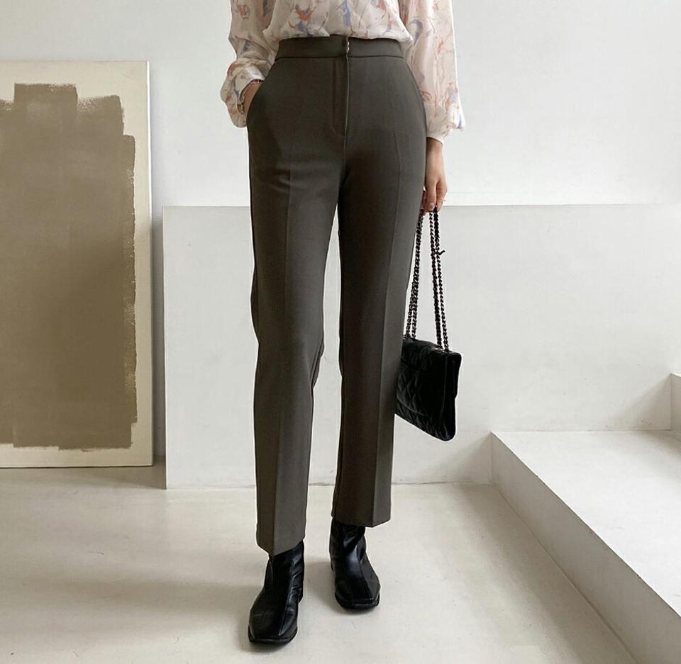 ストレートフィットスラックス・全3色・b00317 レディース 【pt】スラックス パンツ ズボン ロングパンツ 単色 無地 シンプル ベーシック ストレート 大人 オフィスカジュアル 春 秋 韓国ファッション ハイホリHIHOLLI