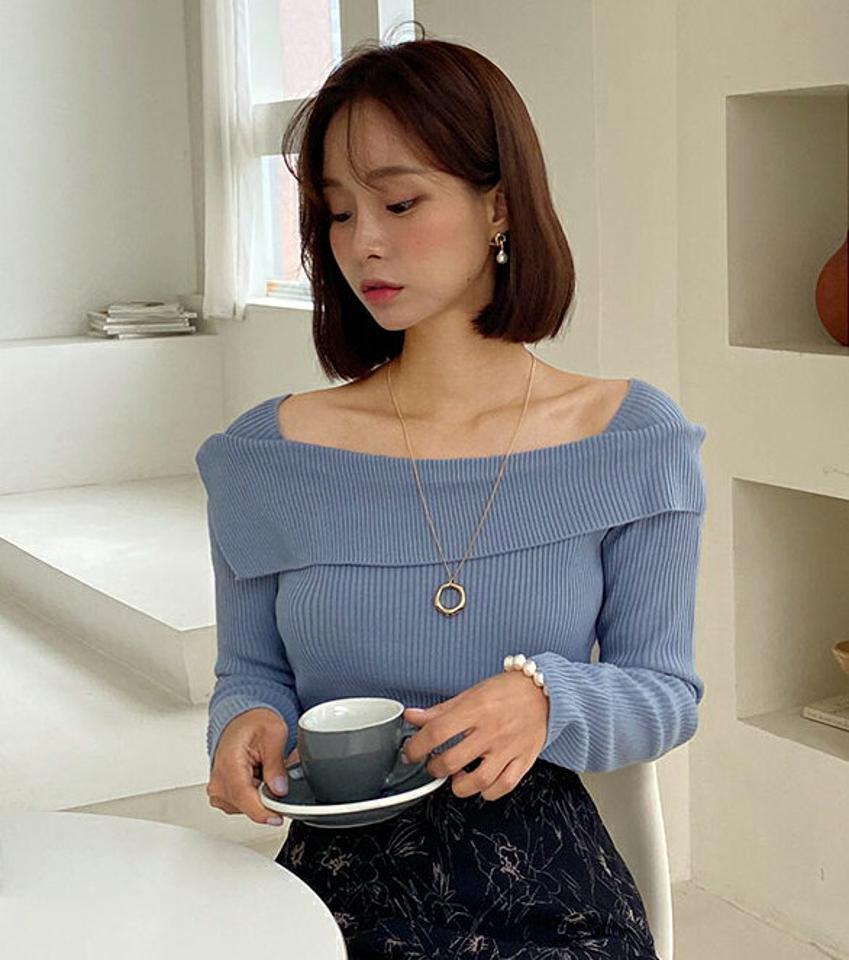 【タイム特価】リブオフショル風ニット・全4色・t58140 レディース 【tops】韓国ファッション トップス ニット 長袖 オフショル風 デコルテ リブ 大人 シンプル 細身 体型カバー フェミニン 上品 スリム フィット タイト 秋 春【TS】