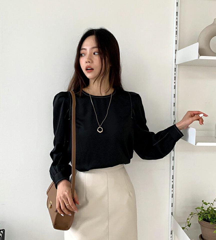 ステッチカフスパフブラウス・全3色・t58114 レディース 【bl】韓国ファッション トップス ブラウス 長袖 大人 ラウンドネック サテン 光沢 上品 ステッチ タック パフスリーブ フェミニン カジュアル 秋 春