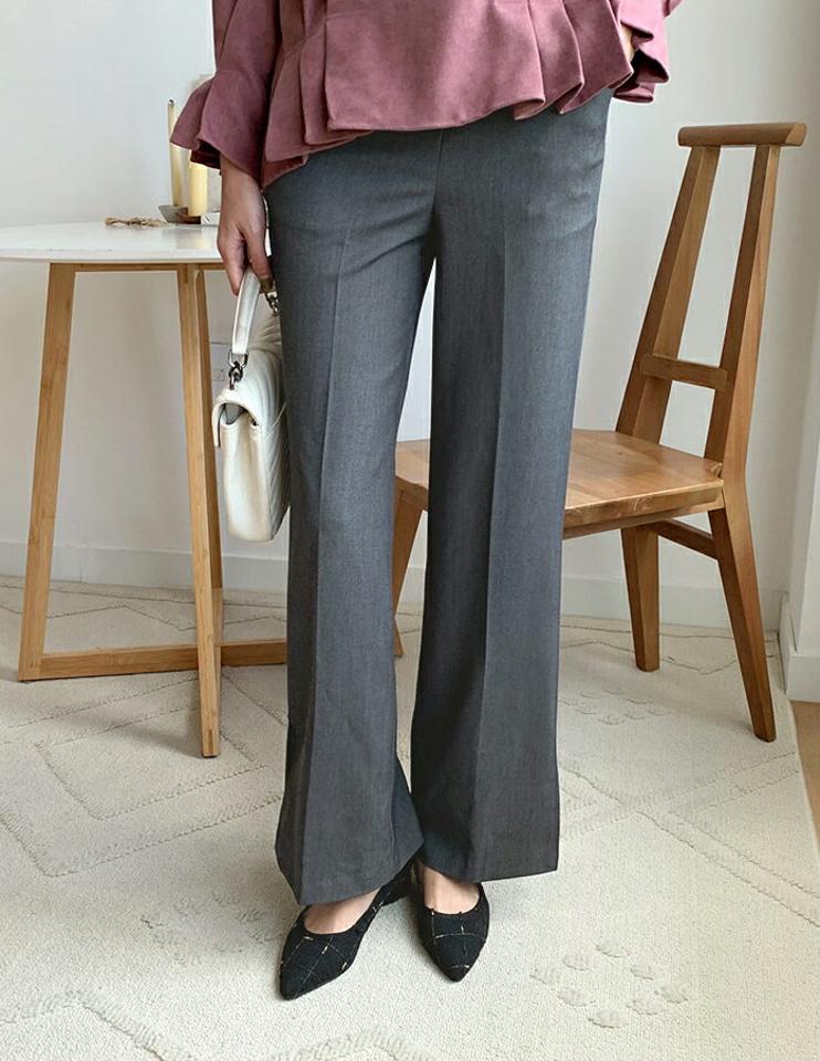 スリットスラックス・全3色・t70097 レディース 【pt】 ボトムス ロング ロングパンツ ベーシック スラックス ストレートライン スリット 足長 着痩せ オフィスカジュアル 春 秋 韓国ファッション ハイホリHIHOLLI