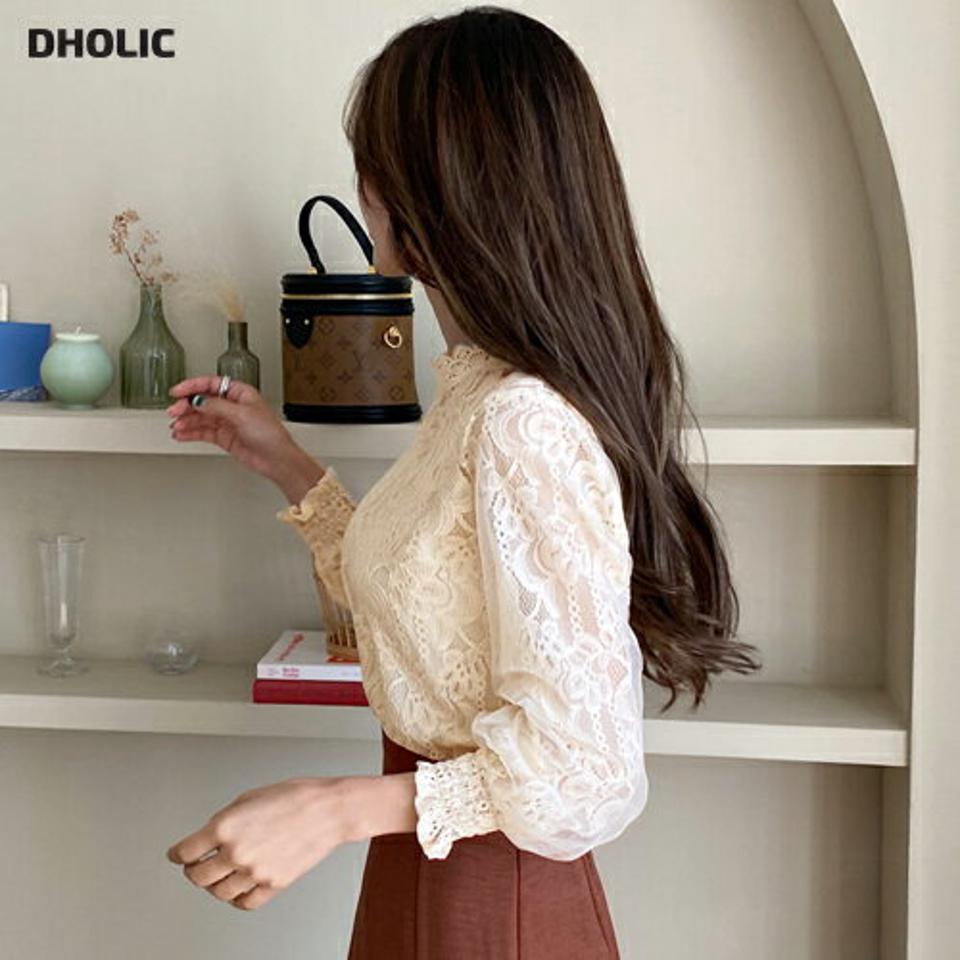 シャーリングスリーブレースブラウス・全3色・b65481 レディース 【bl】韓国ファッション トップス ブラウス 長袖 大人 パターンレース ロングスリーブ ルーズ ウェーブ ロング丈 上品 シンプル フェミニン カジュアル ガーリー 秋 春