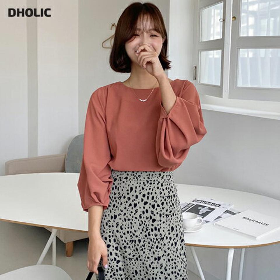 【タイム特価】ギャザースリーブブラウス・全3色・t65483 レディース 【bl】韓国ファッション トップス ブラウス 長袖 大人 ラウンドネック ルーズ ワイド ロング丈 上品 フェミニン カジュアル 学校行事 オフィスカジュアル ガーリー 秋 春 【TS】セール