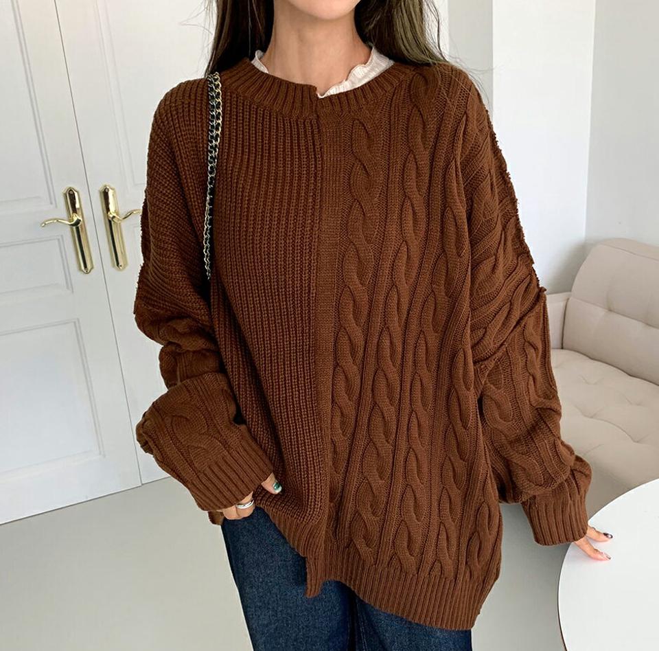 ハーフケーブルニット・全3色・a65485 レディース 【tops】韓国ファッション トップス ニット 大人 長袖 アンバランス シンプル カジュアル ケーブル編み ギャザー ルーズ ガーリー 体型カバー 細身 フェミニン 大きいサイズ 上品 秋 春
