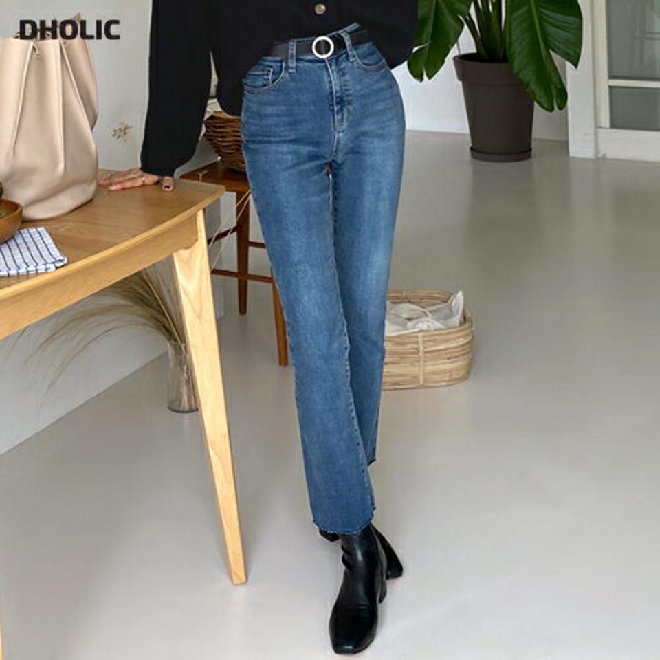 フレアデニムパンツ・全1色・t62777 レディース 【pt】韓国ファッション ボトムス ロング ロングパンツ デニム フレア デニムパンツ ロング丈 カットオフ ボタン ポケット ルーズ 体型もカバー デイリー 美脚 足長 シンプル 秋 春