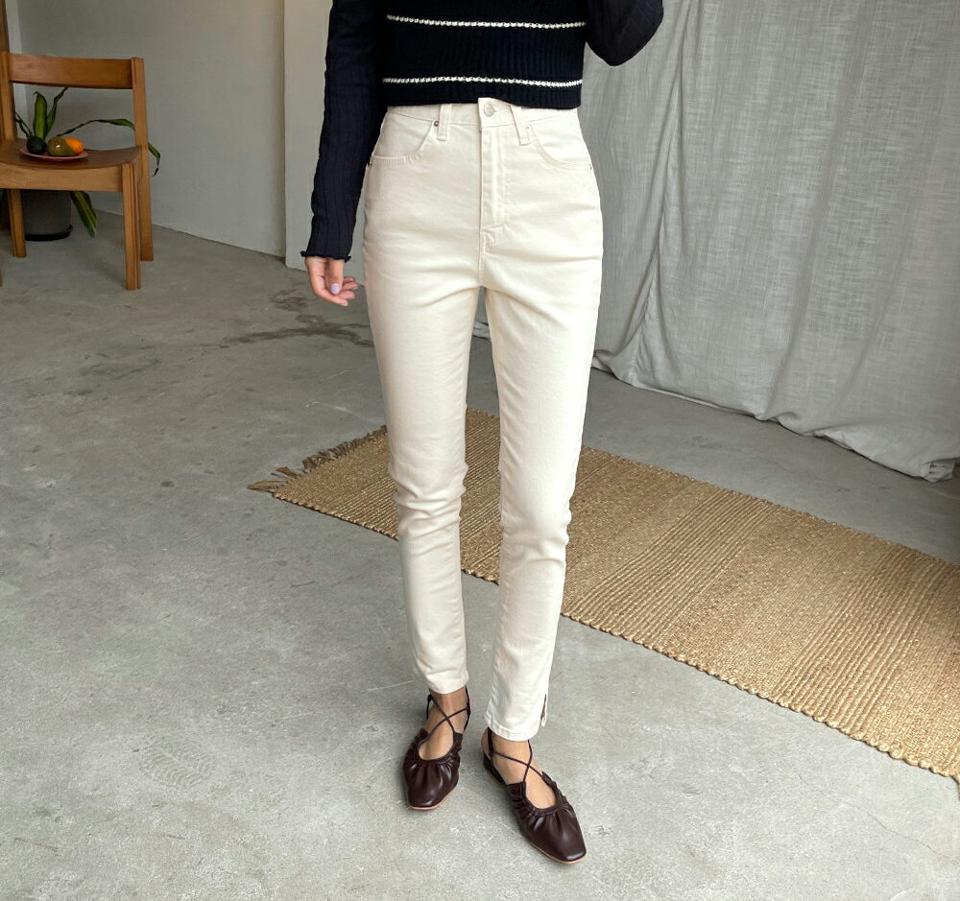 スリットスキニーパンツ・全3色・t62792 レディース 【pt】韓国ファッション ボトムス ロング ロングパンツ キニー スリット スキニーパンツ ロング丈 無地 ボタン ポケット 体型もカバー デイリー 美脚 足長 シンプル 秋 春