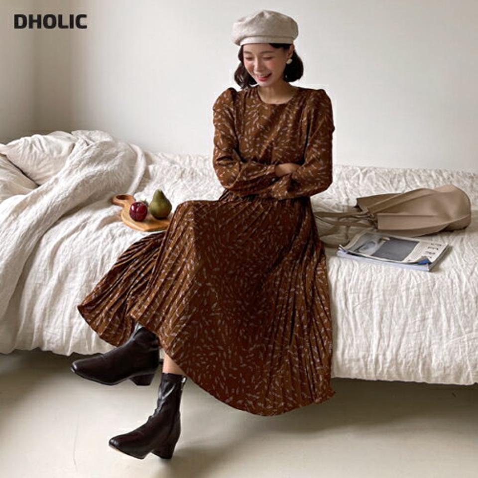 パターンプリーツワンピース・全3色・b62767 レディース 【ops】韓国ファッション ワンピース ロング ロングワンピース 大人 ラウンドネック ムギパターン プリーツ カフス フレア ロング丈 シンプル フェミニン 体型カバー 秋 春