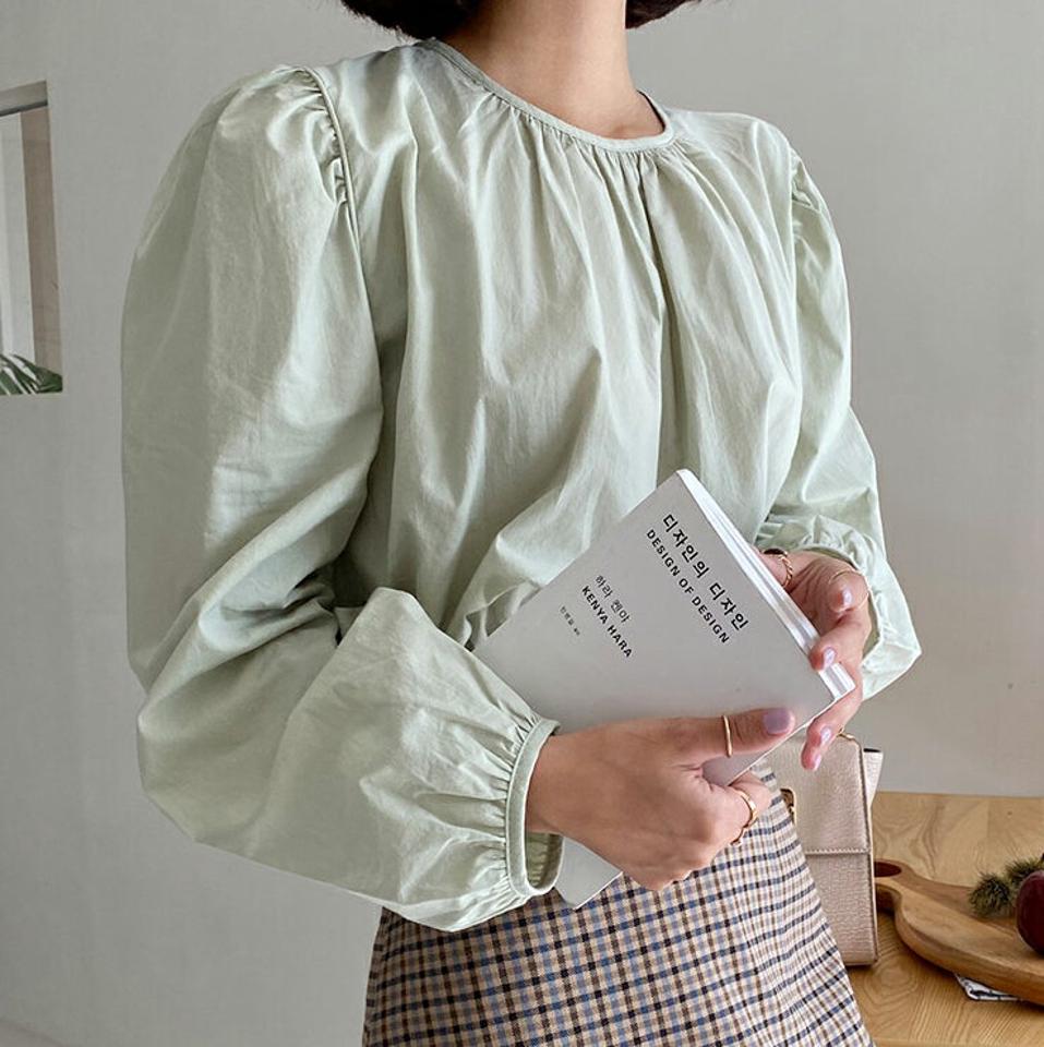 ラウンドギャザーブラウス・全3色・t62760 レディース 【bl】韓国ファッション トップス ブラウス 長袖 大人 ラウンドネック ギャザー ルーズ ロング丈 上品 シンプル フェミニン カジュアル 体型カバー ガーリー 秋 春