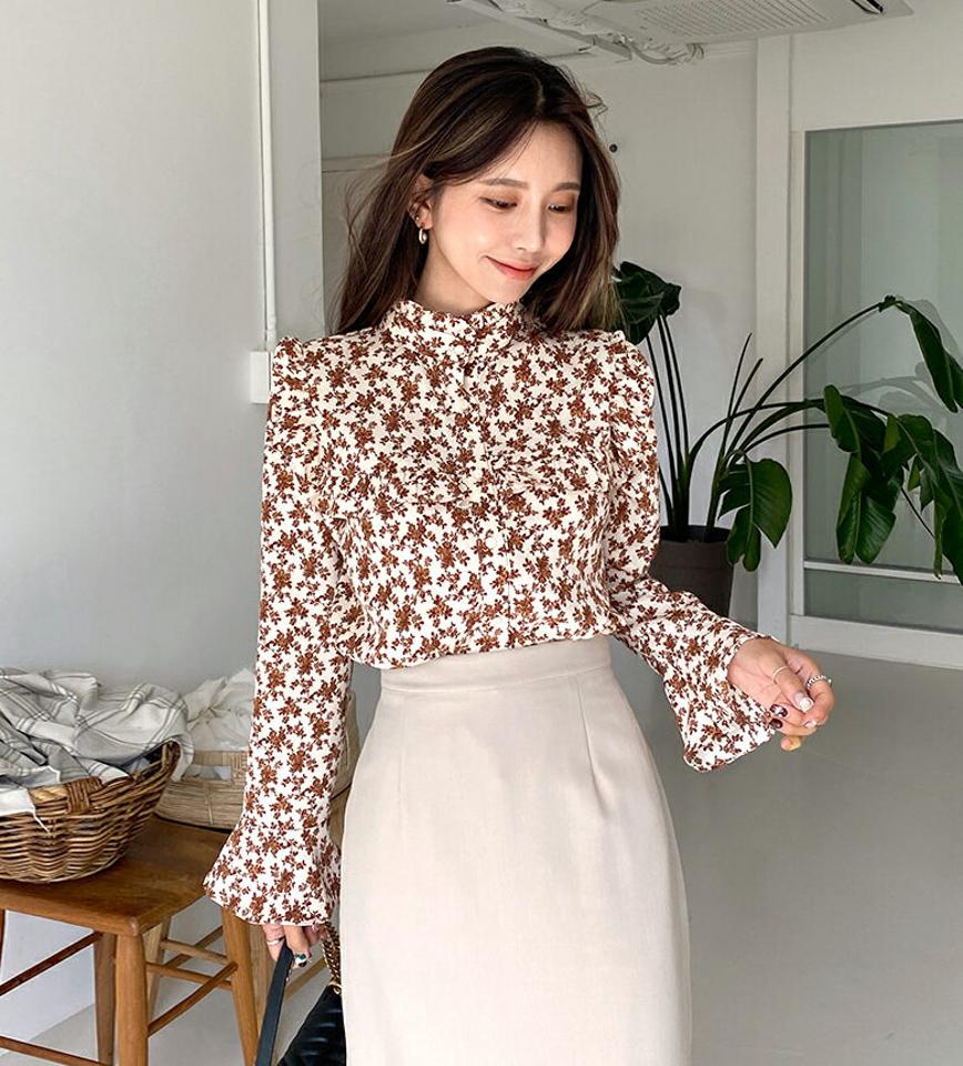 フリルハーフネック花柄ブラウス・全2色・t62788 レディース 【bl】韓国ファッション トップス ブラウス 長袖 大人 ハーフネック 花柄 フラワー フリル ルーズ ロング丈 上品 シンプル フェミニン カジュアル 体型カバー ガーリー 秋 春