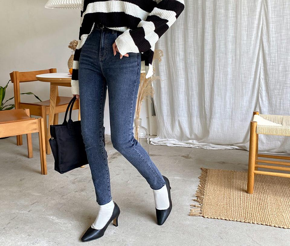 カットオフスキニーデニムパンツ・全1色・t65069 レディース 【pt】韓国ファッション ボトムス パンツ ロング スキニー デニムパンツ スリム フィット 体型カバー 美脚 10分丈 十分丈 カジュアル デイリー 春 秋 NIJU