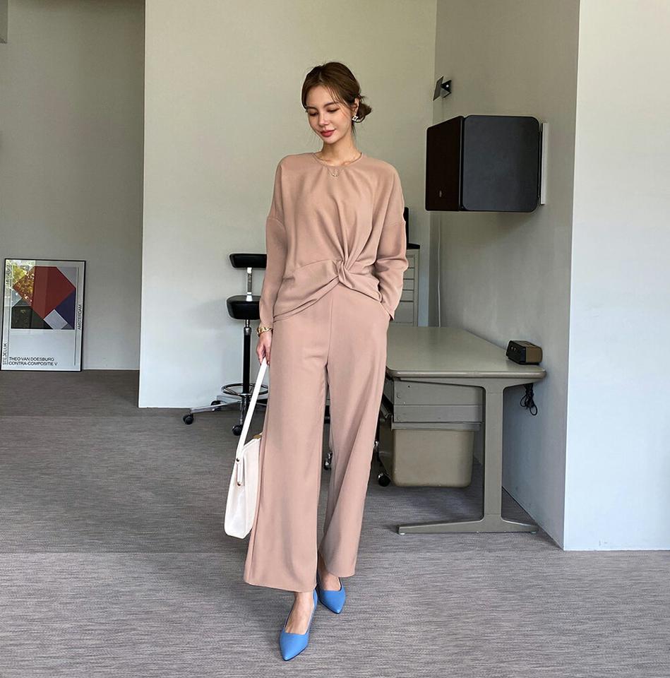 ツイストブラウス&バックゴムワイドパンツSET・全2色・b70124 レディース 【pt】 ボトムス ロング ロングパンツ ベーシック セットアップ セット ワイド ルーズ 体型カバー ワンマイルウェア 着痩せ ツイスト 春 秋 韓国ファッション ハイホリHIHOLLI