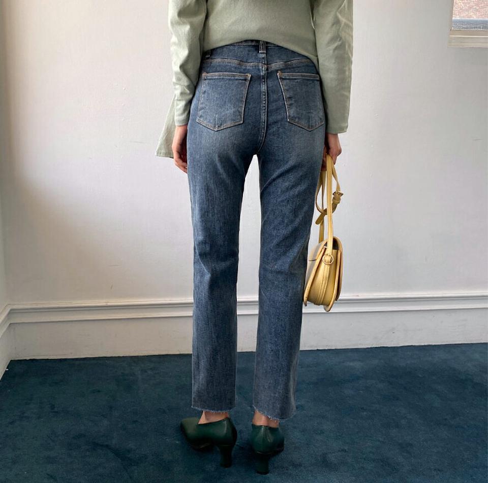 ストレートデニムパンツ・全1色・t62820 レディース 【pt】韓国ファッション ボトムス ロング ロングパンツ デニム フレア デニムパンツ ストレート ロング丈 ウォッシング ポケット スリム 体型もカバー デイリー 美脚 足長 シンプル 秋 春